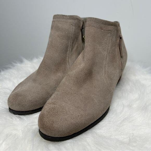 BLONDO Waterproof Suede Booties Womens Size 7.5 Tan Side Zip Ankle Boots Autumn - Picture 3 of 10
